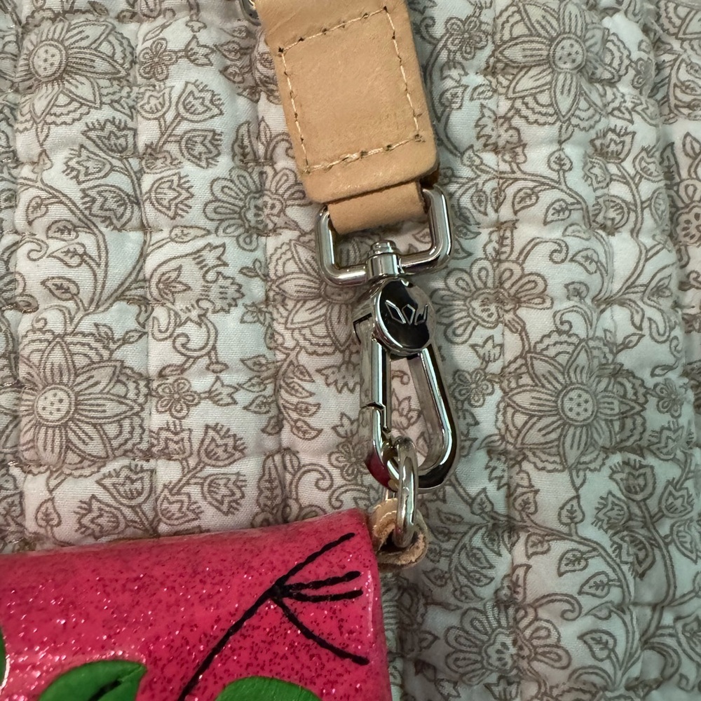 Consuela Uptown crossbody new with tags pink base with embroidered flowers - Picture 5 of 10